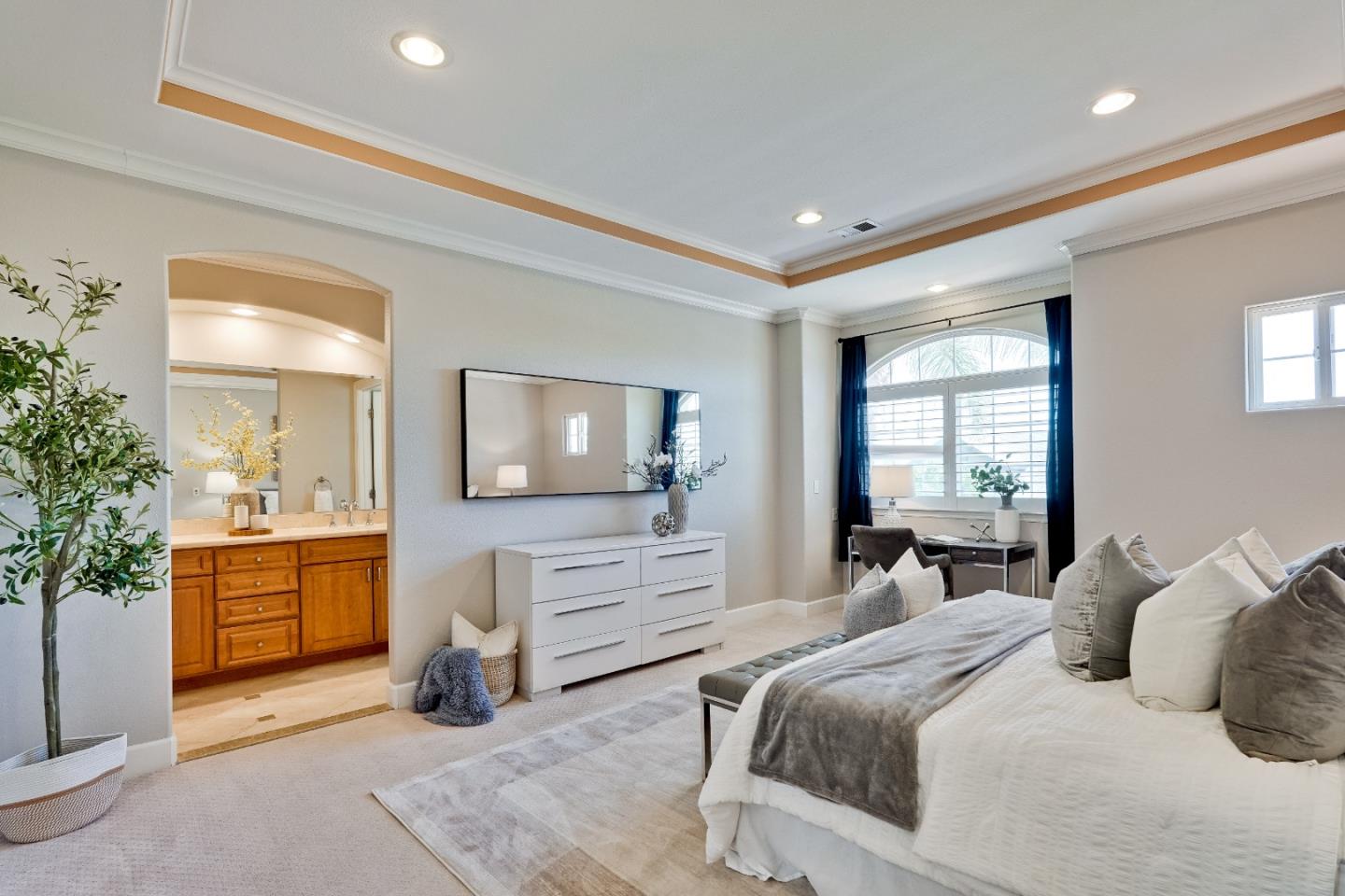 Detail Gallery Image 13 of 31 For 4285 Kirk Rd, San Jose,  CA 95124 - 4 Beds | 2 Baths