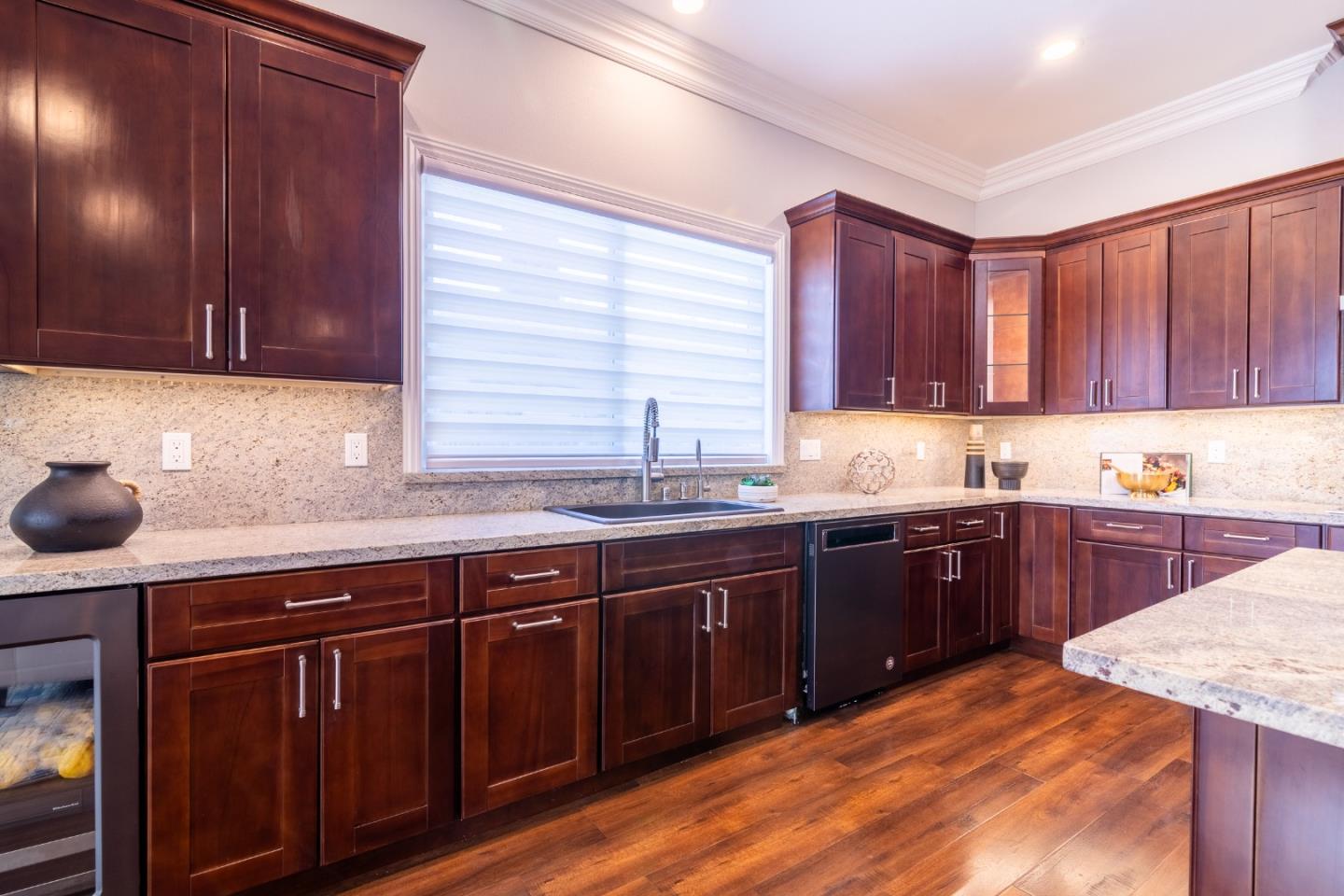 Detail Gallery Image 14 of 56 For 1258 S Stelling Rd, Cupertino,  CA 95014 - 4 Beds | 4/1 Baths