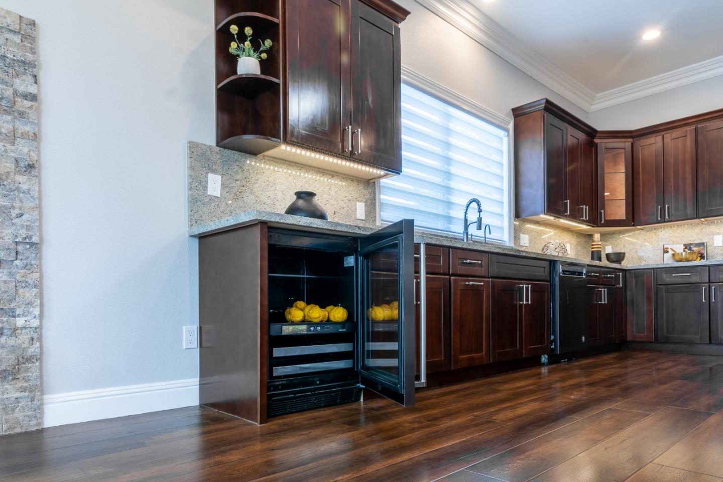 Detail Gallery Image 21 of 56 For 1258 S Stelling Rd, Cupertino,  CA 95014 - 4 Beds | 4/1 Baths