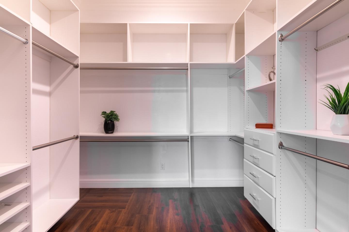 Detail Gallery Image 26 of 56 For 1258 S Stelling Rd, Cupertino,  CA 95014 - 4 Beds | 4/1 Baths