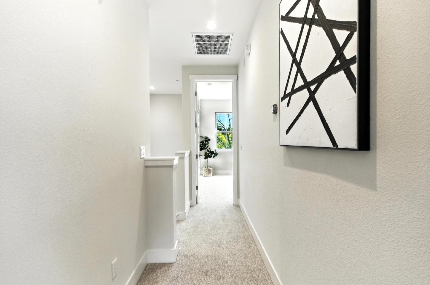 Detail Gallery Image 26 of 53 For 2014 W Middlefield Rd, Mountain View,  CA 94043 - 2 Beds | 2/1 Baths
