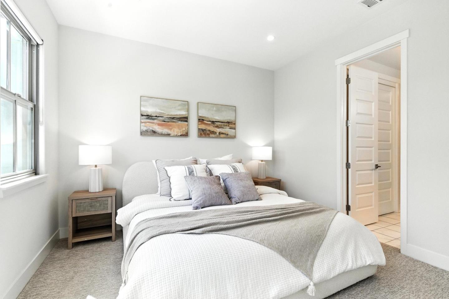 Detail Gallery Image 27 of 53 For 2014 W Middlefield Rd, Mountain View,  CA 94043 - 2 Beds | 2/1 Baths
