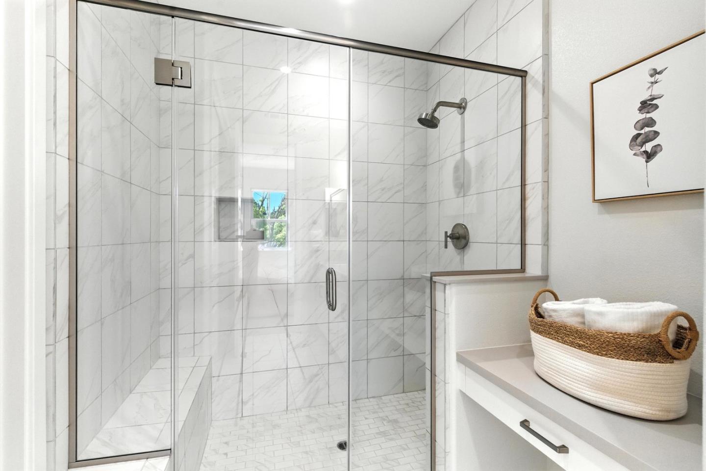 Detail Gallery Image 31 of 53 For 2014 W Middlefield Rd, Mountain View,  CA 94043 - 2 Beds | 2/1 Baths