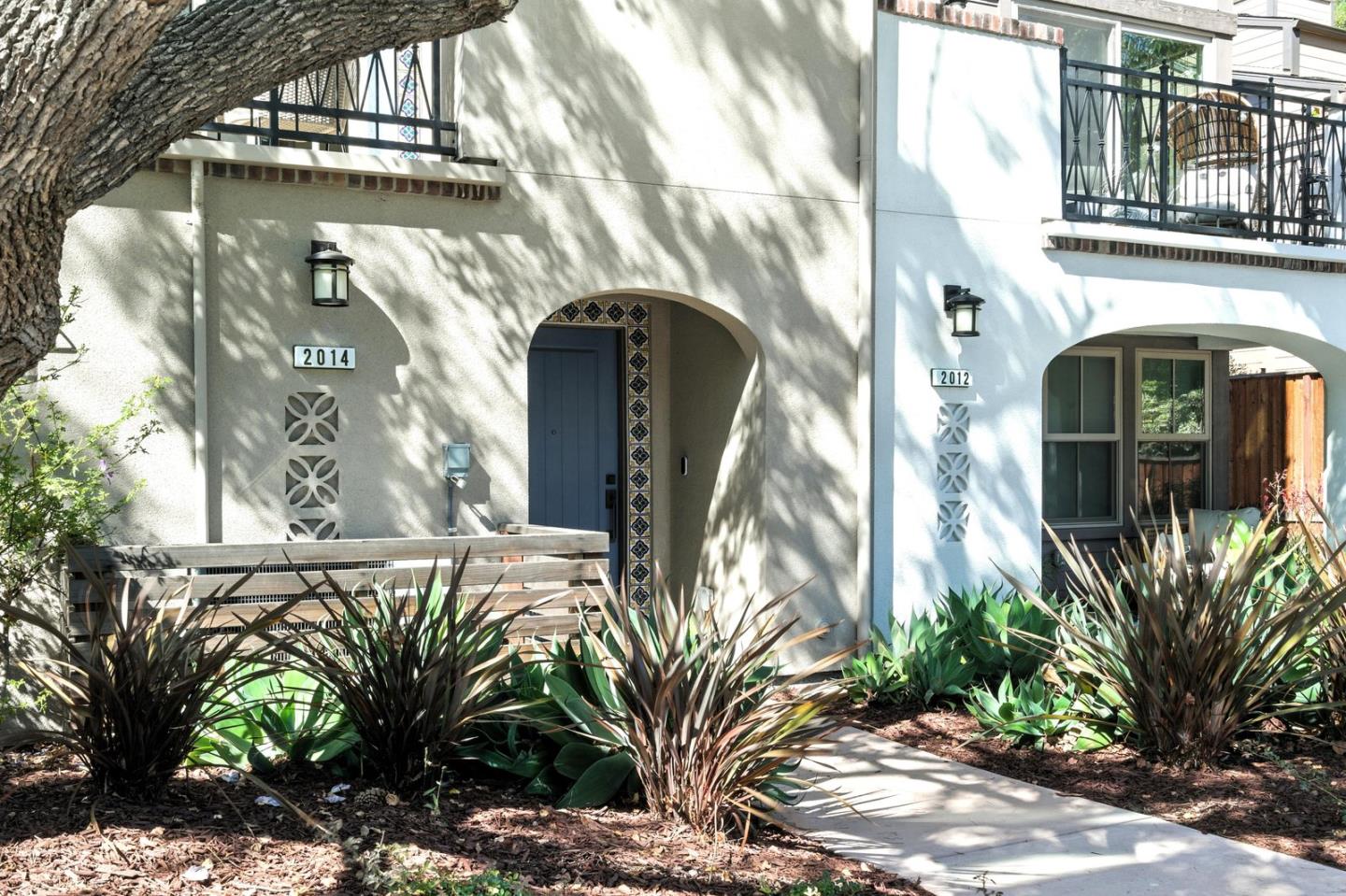 Detail Gallery Image 41 of 53 For 2014 W Middlefield Rd, Mountain View,  CA 94043 - 2 Beds | 2/1 Baths