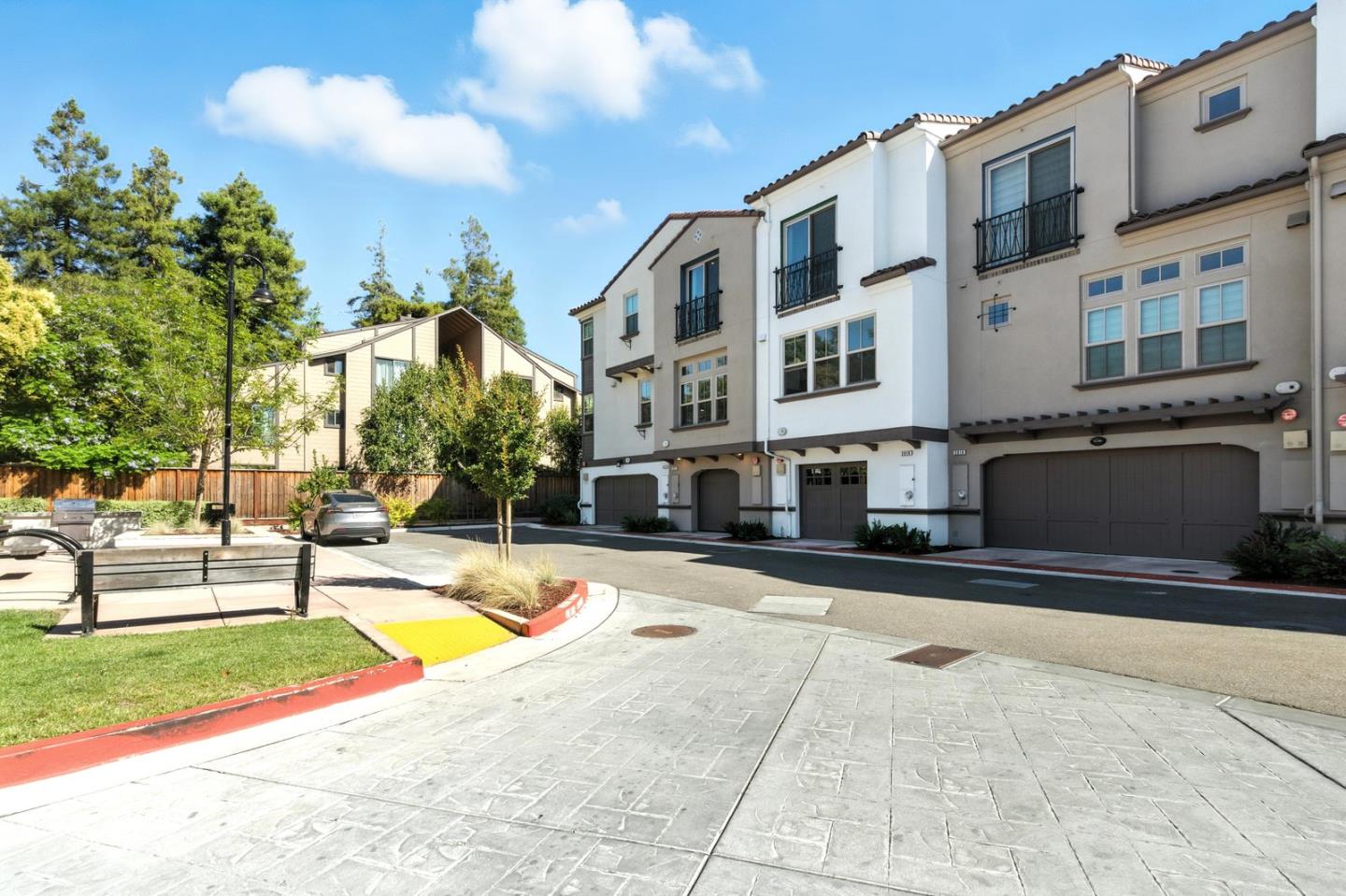 Detail Gallery Image 43 of 53 For 2014 W Middlefield Rd, Mountain View,  CA 94043 - 2 Beds | 2/1 Baths