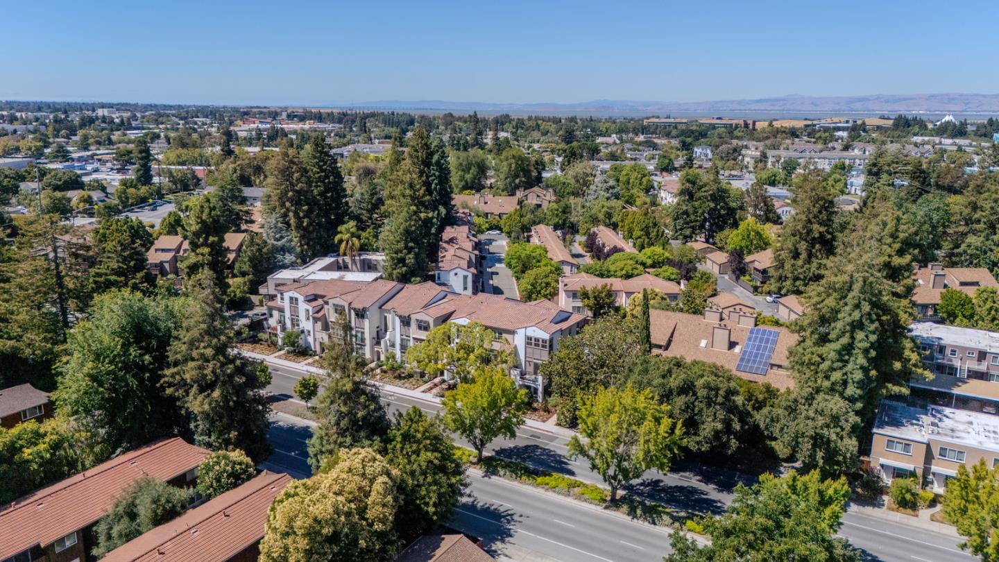 Detail Gallery Image 51 of 53 For 2014 W Middlefield Rd, Mountain View,  CA 94043 - 2 Beds | 2/1 Baths