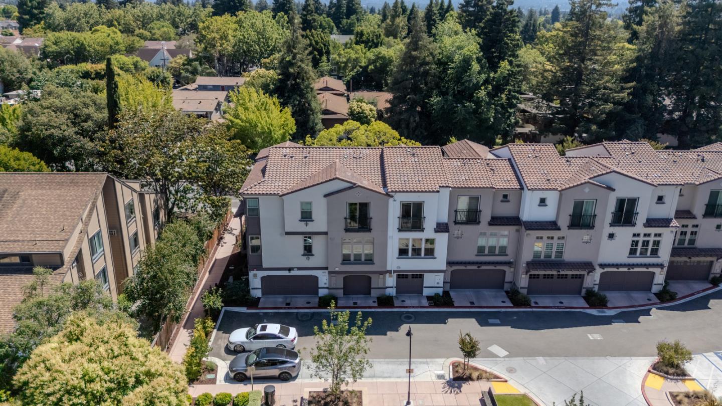 Detail Gallery Image 52 of 53 For 2014 W Middlefield Rd, Mountain View,  CA 94043 - 2 Beds | 2/1 Baths