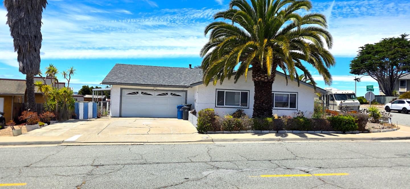 Detail Gallery Image 9 of 30 For 1605 Marietta St, Seaside,  CA 93955 - 4 Beds | 2 Baths