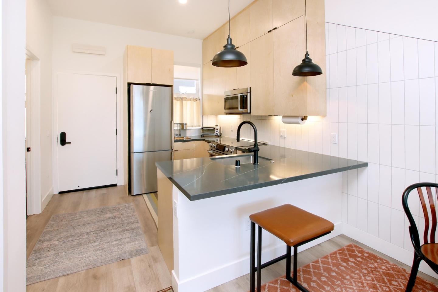 Detail Gallery Image 14 of 47 For 202 Panetta Ave #4,  Santa Cruz,  CA 95060 - 1 Beds | 2/1 Baths