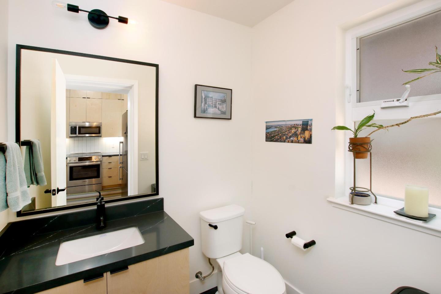Detail Gallery Image 18 of 47 For 202 Panetta Ave #4,  Santa Cruz,  CA 95060 - 1 Beds | 2/1 Baths
