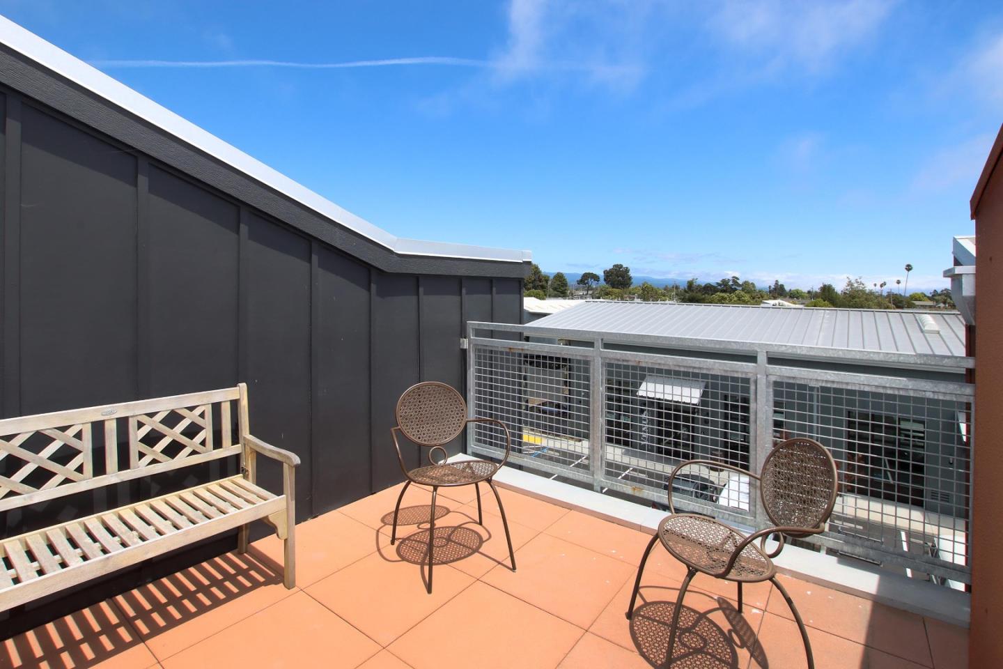 Detail Gallery Image 24 of 47 For 202 Panetta Ave #4,  Santa Cruz,  CA 95060 - 1 Beds | 2/1 Baths