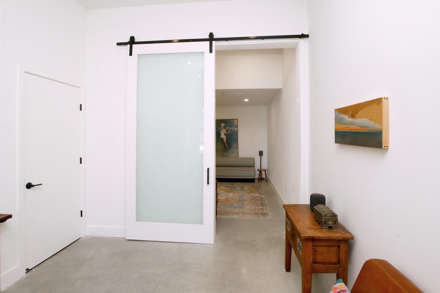 Detail Gallery Image 7 of 47 For 202 Panetta Ave #4,  Santa Cruz,  CA 95060 - 1 Beds | 2/1 Baths