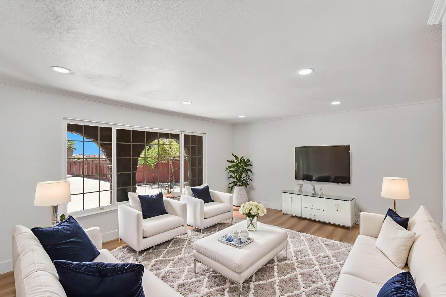 Detail Gallery Image 12 of 76 For 3532 Boeger Ln, San Jose,  CA 95148 - 5 Beds | 2/2 Baths