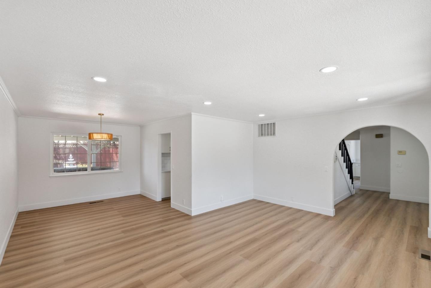 Detail Gallery Image 16 of 76 For 3532 Boeger Ln, San Jose,  CA 95148 - 5 Beds | 2/2 Baths