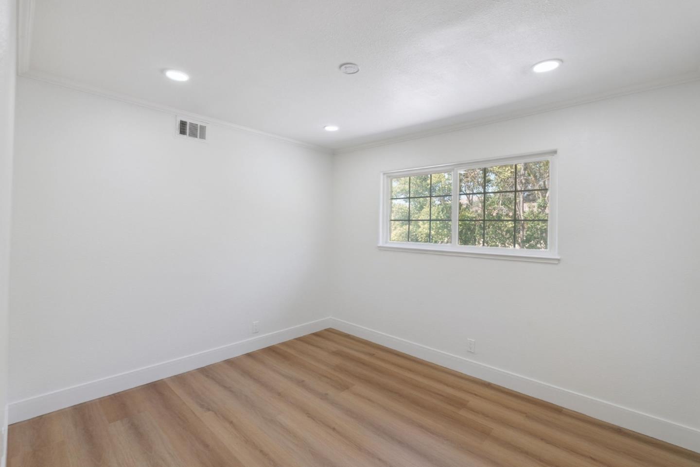 Detail Gallery Image 35 of 76 For 3532 Boeger Ln, San Jose,  CA 95148 - 5 Beds | 2/2 Baths