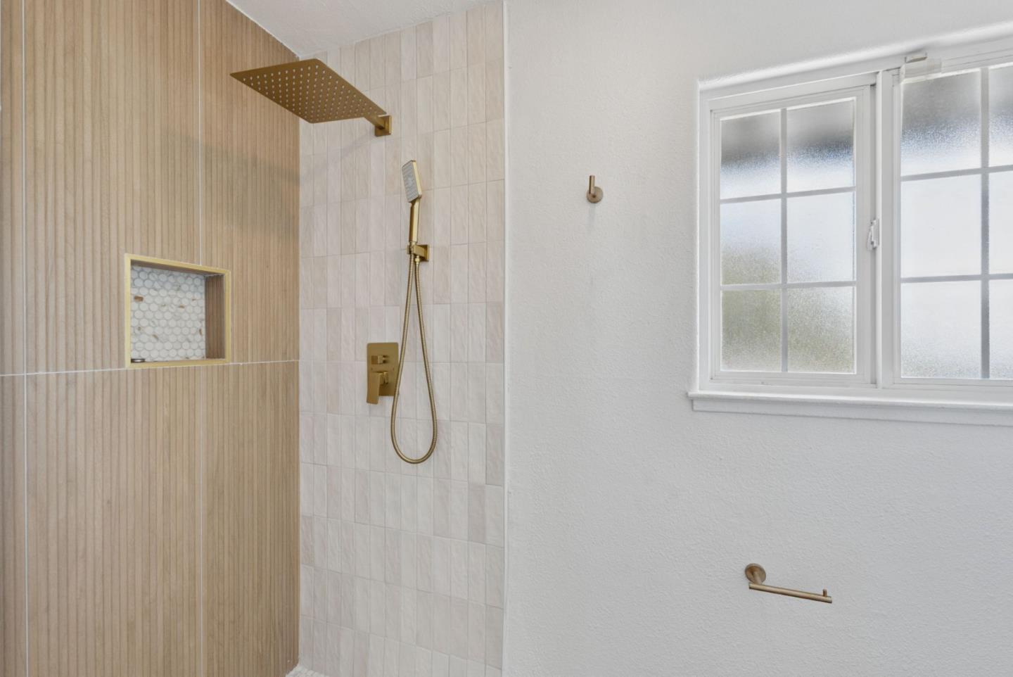 Detail Gallery Image 44 of 76 For 3532 Boeger Ln, San Jose,  CA 95148 - 5 Beds | 2/2 Baths