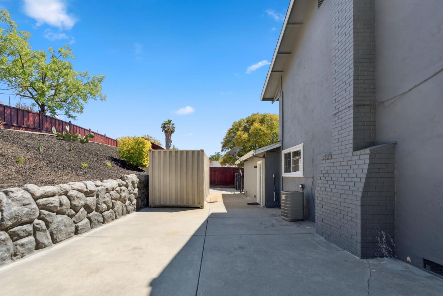 Detail Gallery Image 49 of 76 For 3532 Boeger Ln, San Jose,  CA 95148 - 5 Beds | 2/2 Baths