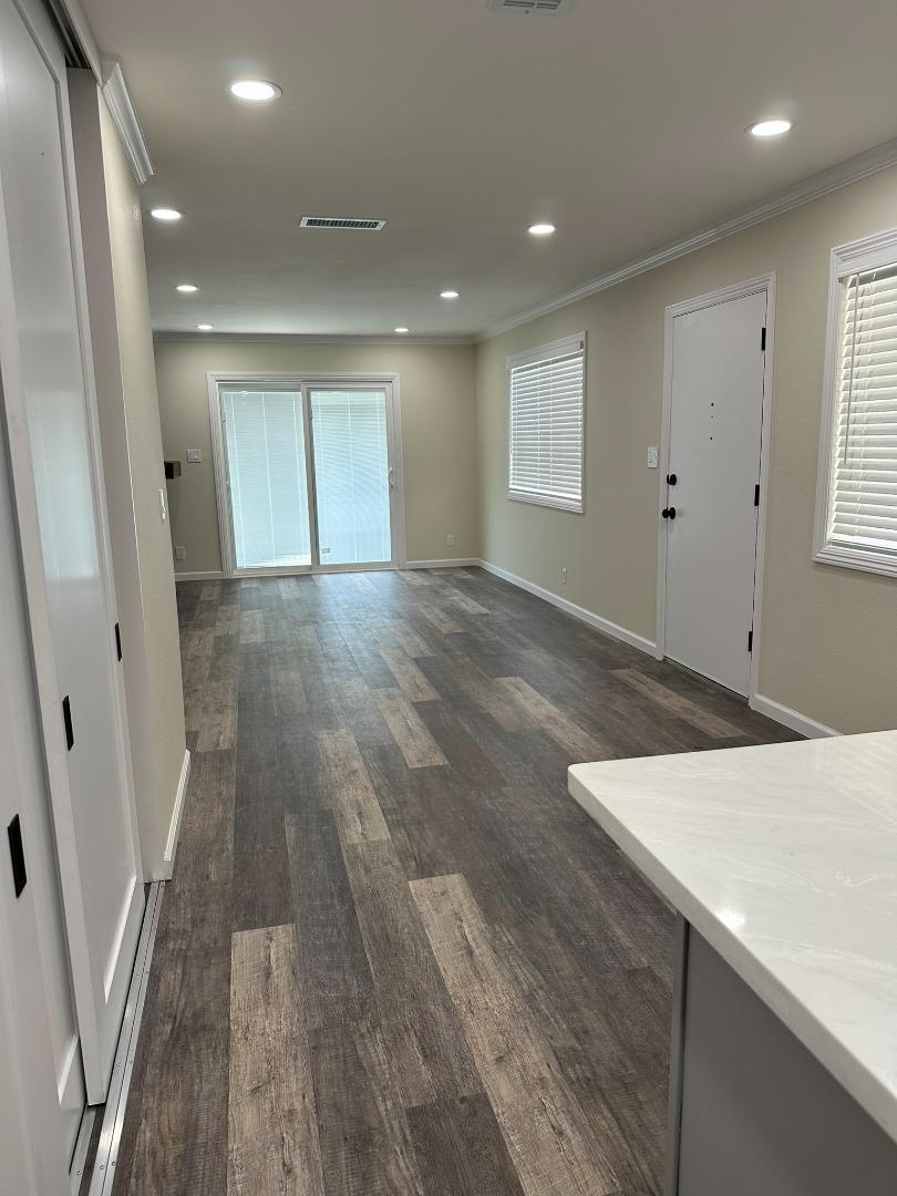 Detail Gallery Image 8 of 26 For 1933 Landess Ave, Milpitas,  CA 95035 - 2 Beds | 1 Baths