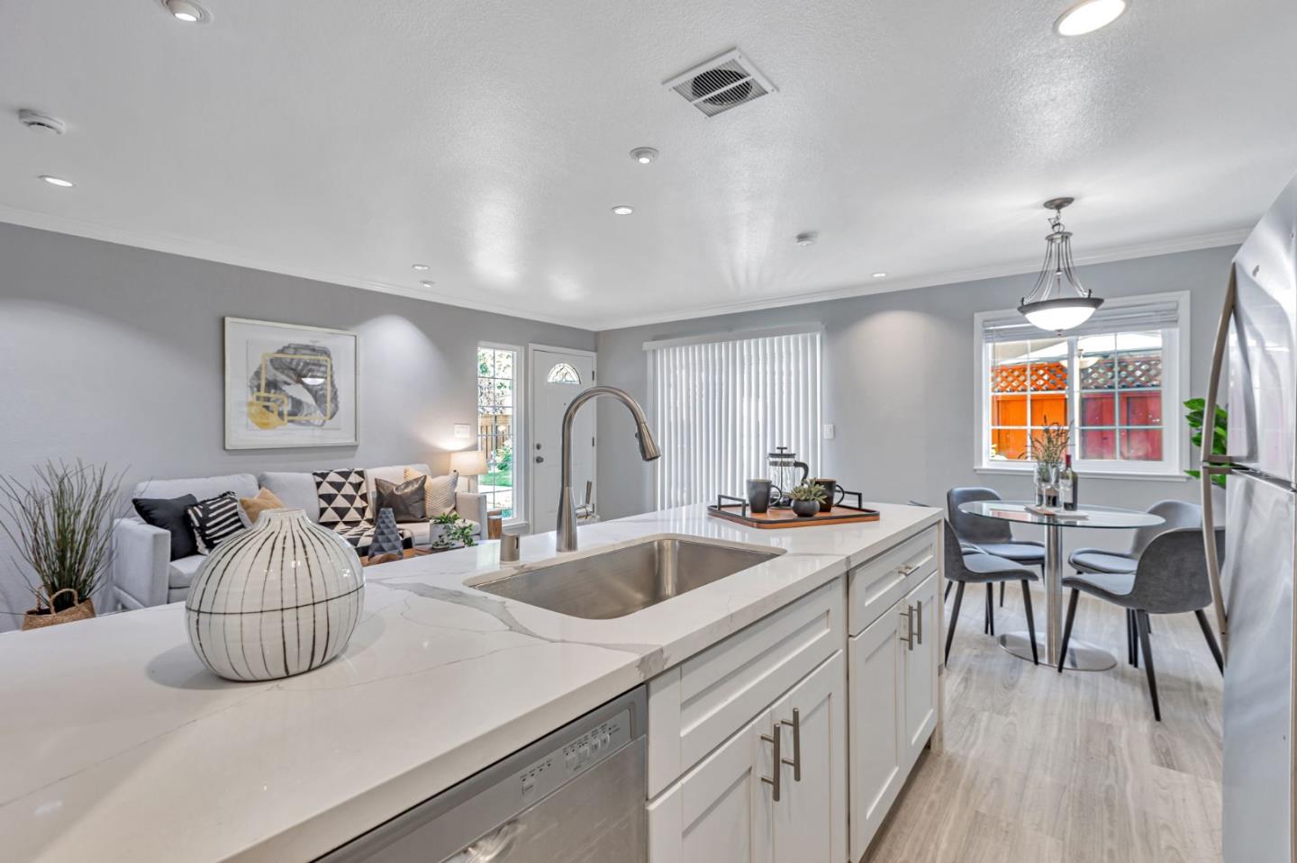 Detail Gallery Image 12 of 36 For 779 Warring Dr #3,  San Jose,  CA 95123 - 2 Beds | 1 Baths