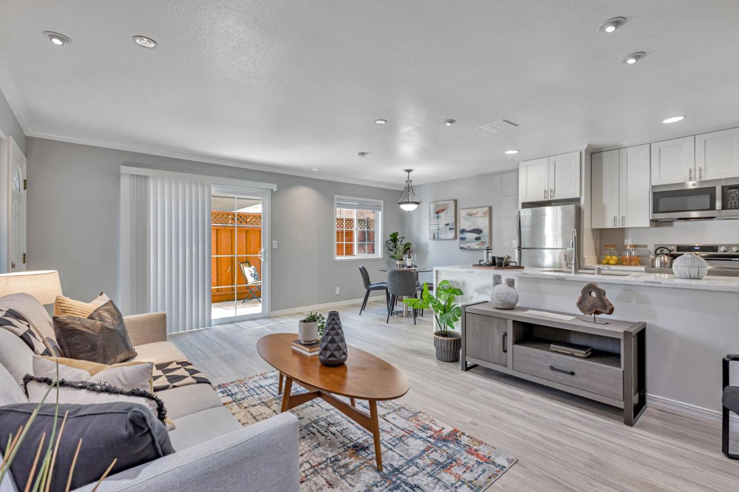 Detail Gallery Image 7 of 36 For 779 Warring Dr #3,  San Jose,  CA 95123 - 2 Beds | 1 Baths