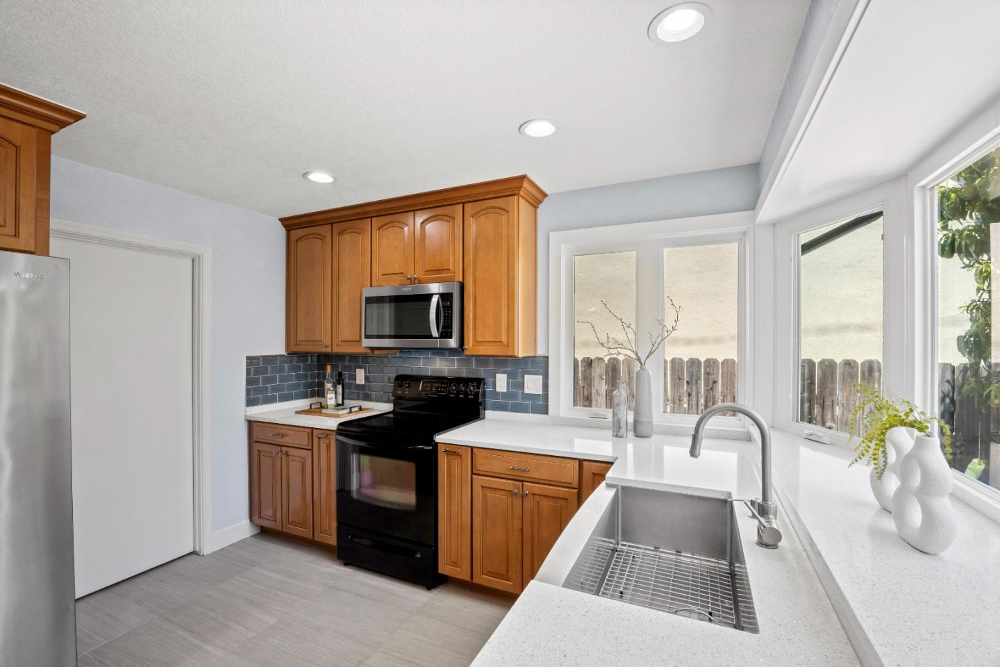 Detail Gallery Image 18 of 48 For 5898 Ettersberg, San Jose,  CA 95123 - 3 Beds | 2 Baths