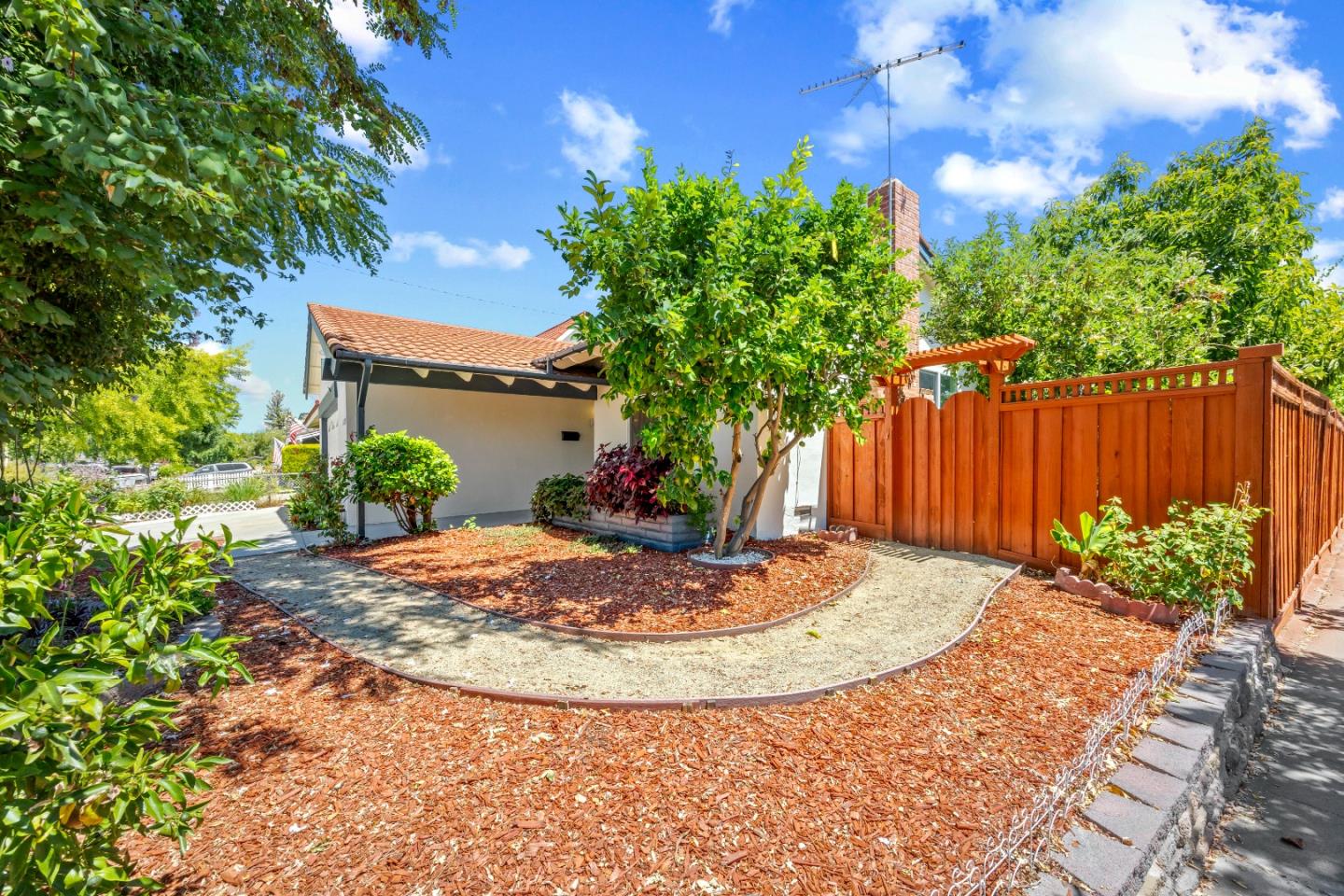 Detail Gallery Image 34 of 48 For 5898 Ettersberg, San Jose,  CA 95123 - 3 Beds | 2 Baths