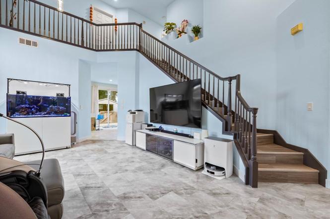 Detail Gallery Image 14 of 30 For 708 Raineer Ct, San Leandro,  CA 94577 - 3 Beds | 2/1 Baths