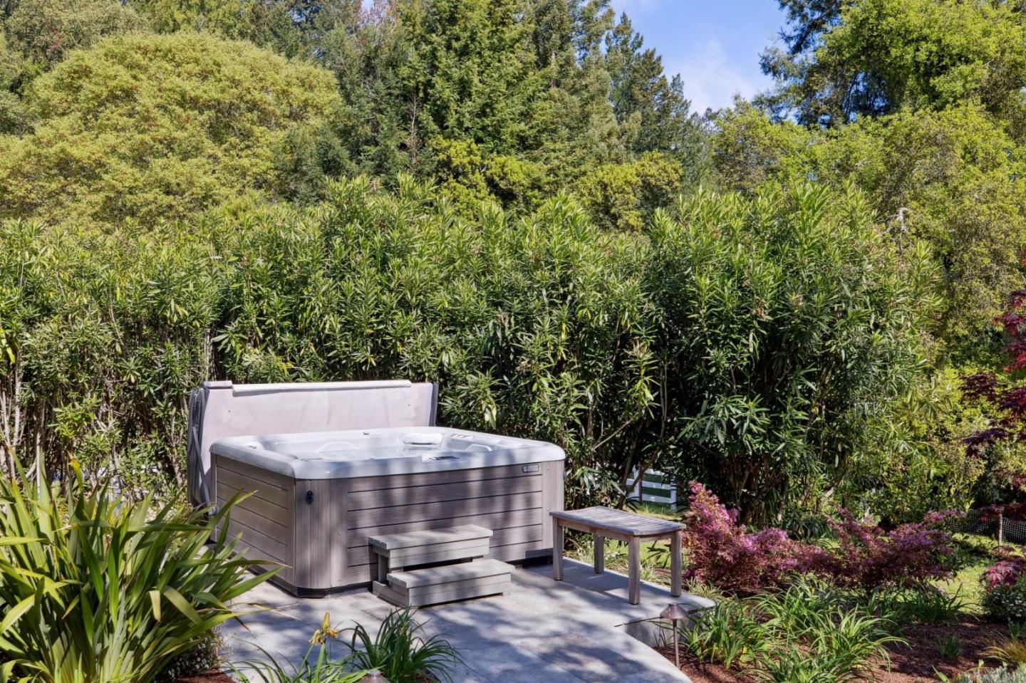 Detail Gallery Image 20 of 113 For 23020 Old Santa Cruz Hwy, Los Gatos,  CA 95033 - 5 Beds | 5/1 Baths