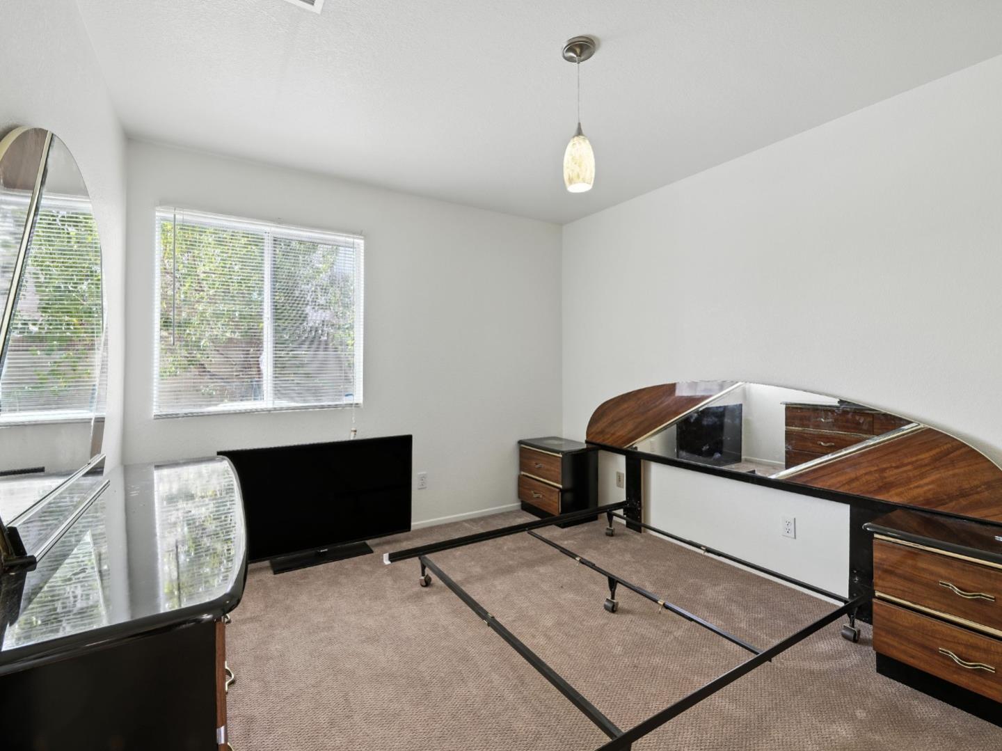 Detail Gallery Image 20 of 32 For 44131 Sunmist Ct, Lancaster,  CA 93535 - 7 Beds | 3 Baths