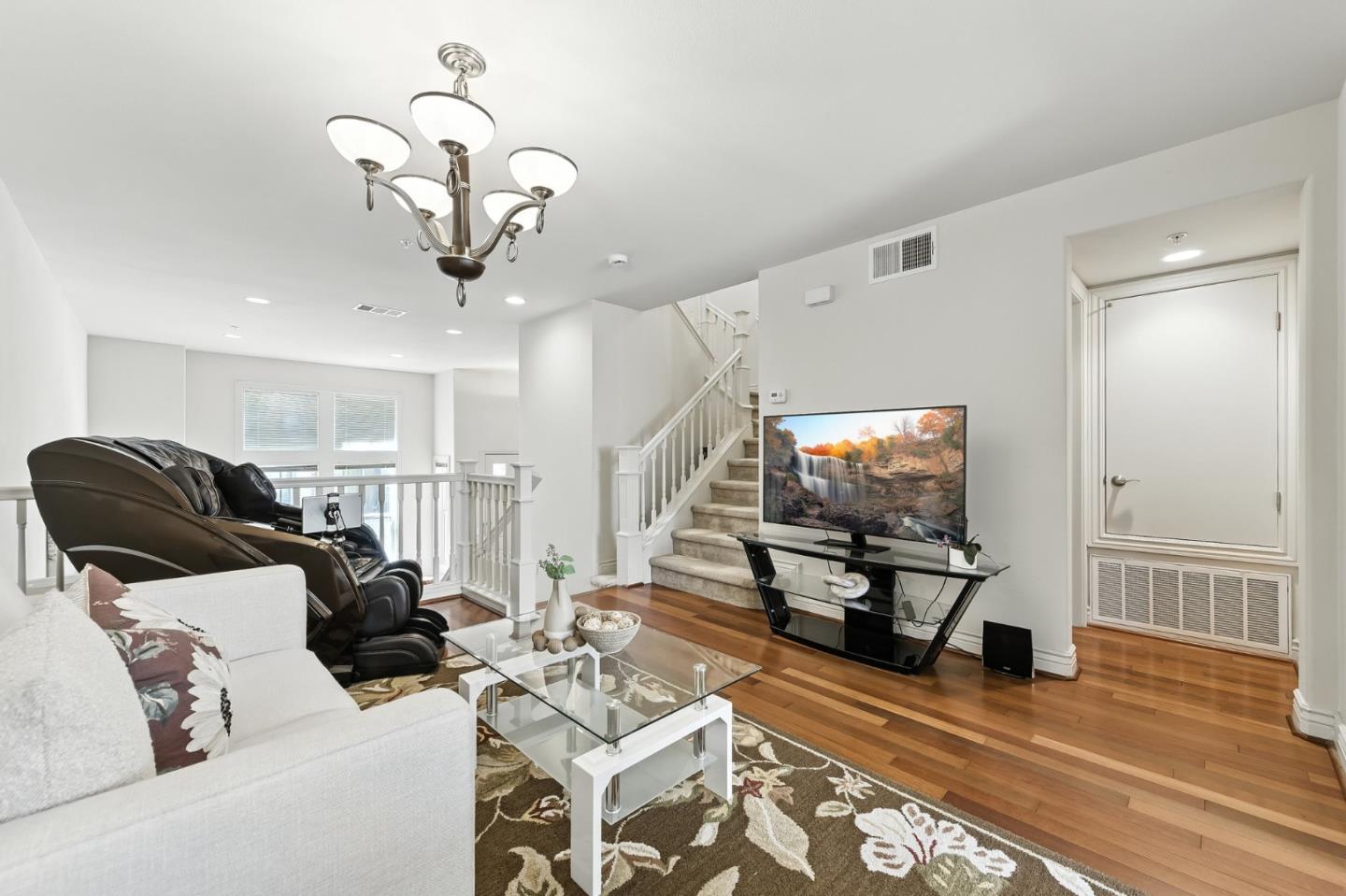 Detail Gallery Image 10 of 40 For 259 Ginko Ter, Sunnyvale,  CA 94086 - 3 Beds | 2/1 Baths