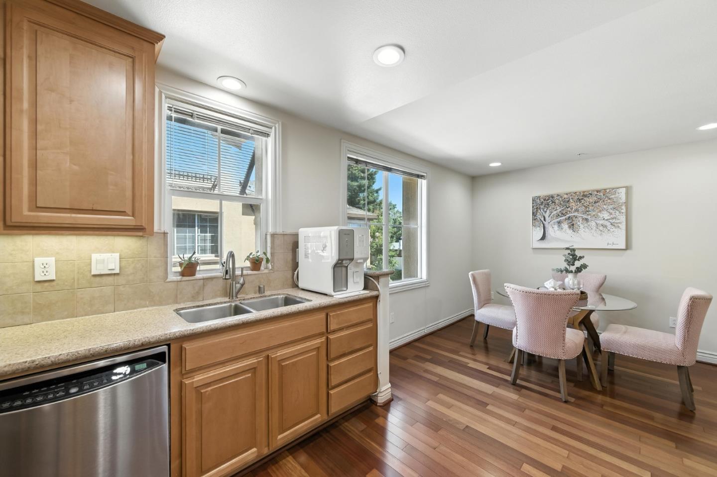 Detail Gallery Image 19 of 40 For 259 Ginko Ter, Sunnyvale,  CA 94086 - 3 Beds | 2/1 Baths