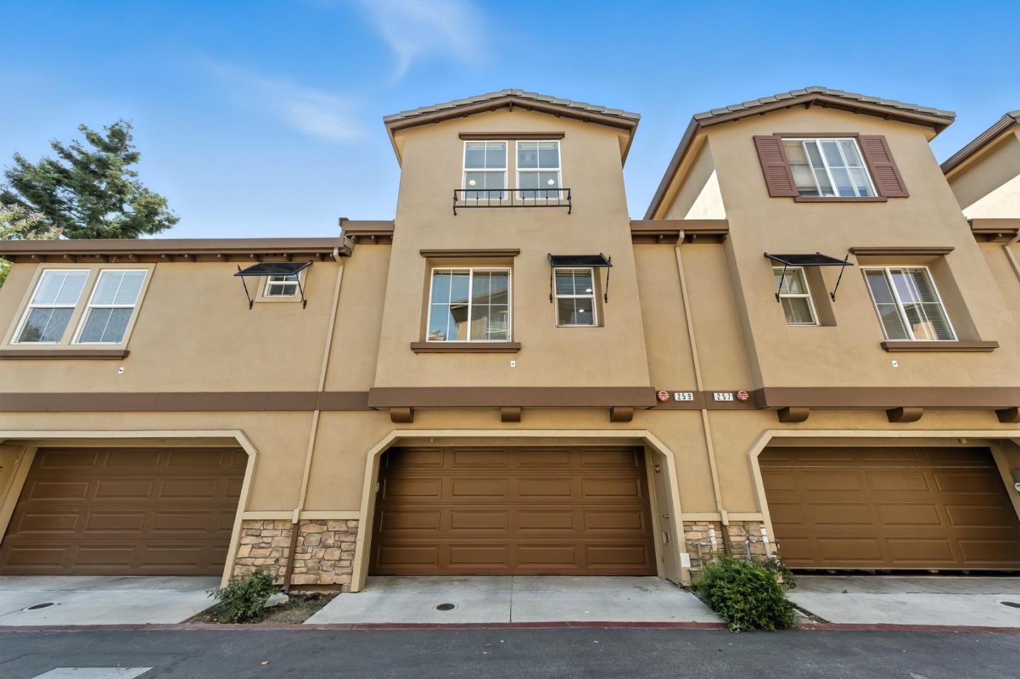 Detail Gallery Image 34 of 40 For 259 Ginko Ter, Sunnyvale,  CA 94086 - 3 Beds | 2/1 Baths