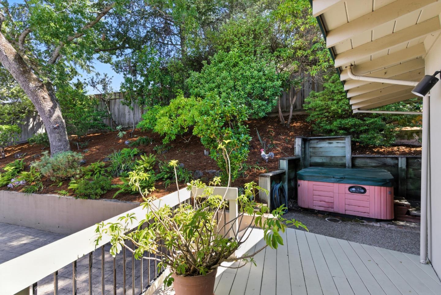Detail Gallery Image 46 of 57 For 2935 Sherwood Dr, San Carlos,  CA 94070 - 4 Beds | 3/1 Baths