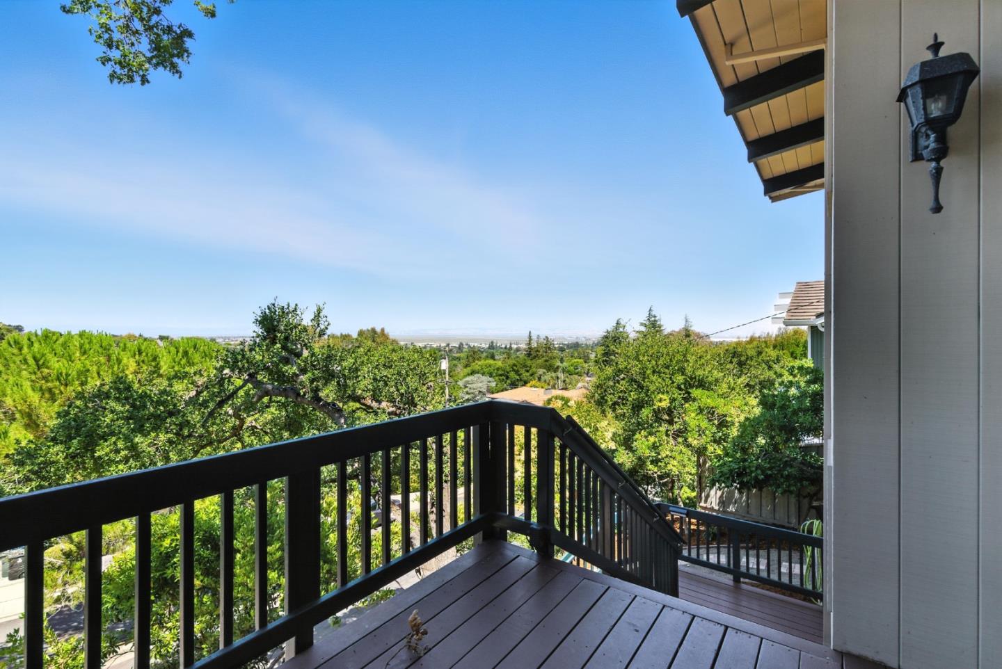 Detail Gallery Image 48 of 57 For 2935 Sherwood Dr, San Carlos,  CA 94070 - 4 Beds | 3/1 Baths