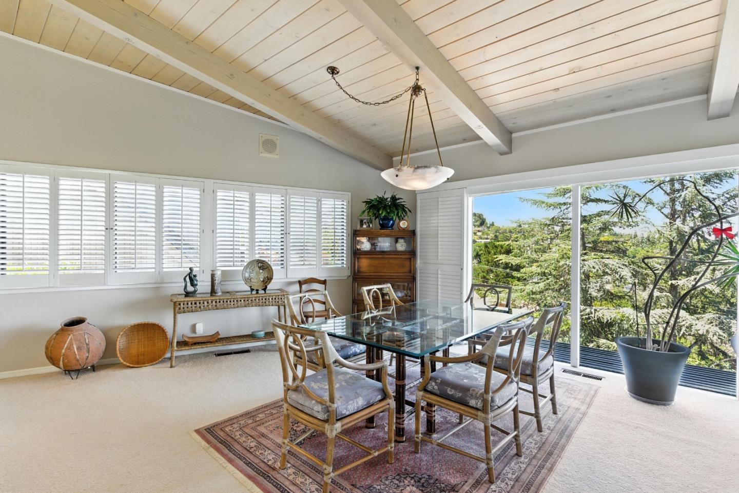 Detail Gallery Image 8 of 57 For 2935 Sherwood Dr, San Carlos,  CA 94070 - 4 Beds | 3/1 Baths