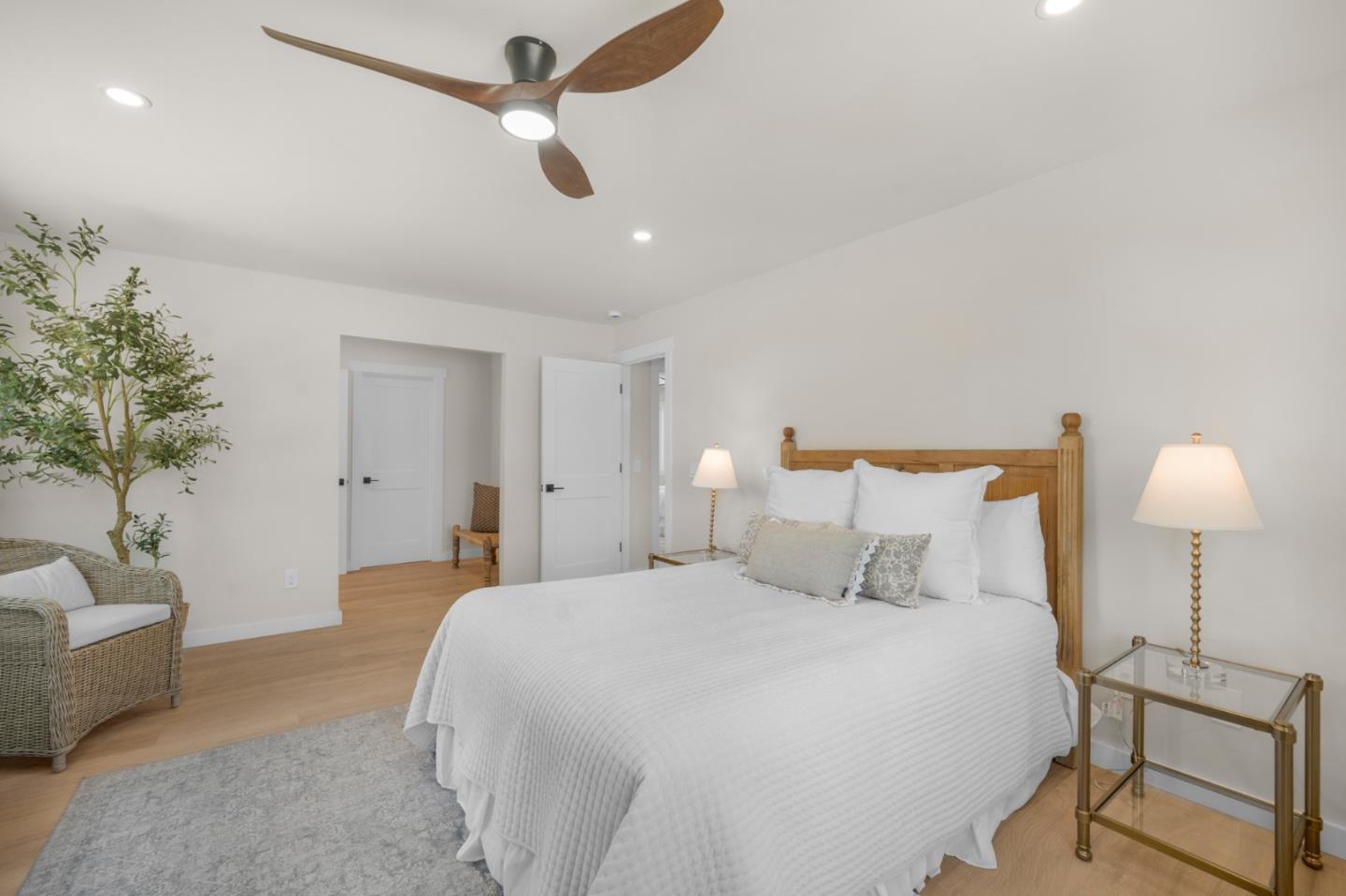 Detail Gallery Image 17 of 36 For 461 Morada Ln, Hollister,  CA 95023 - 3 Beds | 2/1 Baths