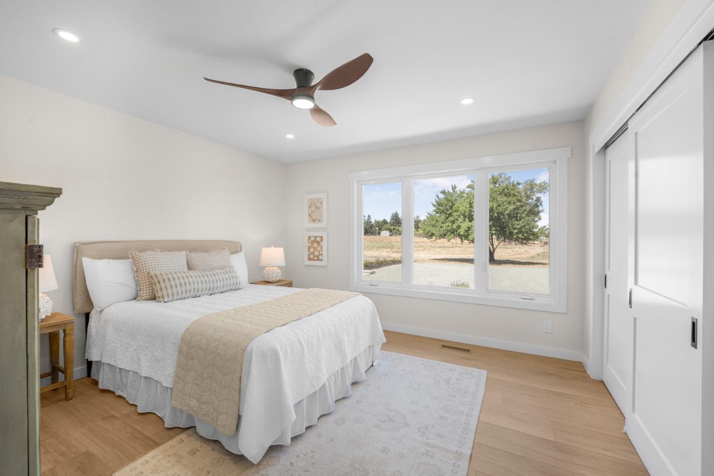 Detail Gallery Image 22 of 36 For 461 Morada Ln, Hollister,  CA 95023 - 3 Beds | 2/1 Baths