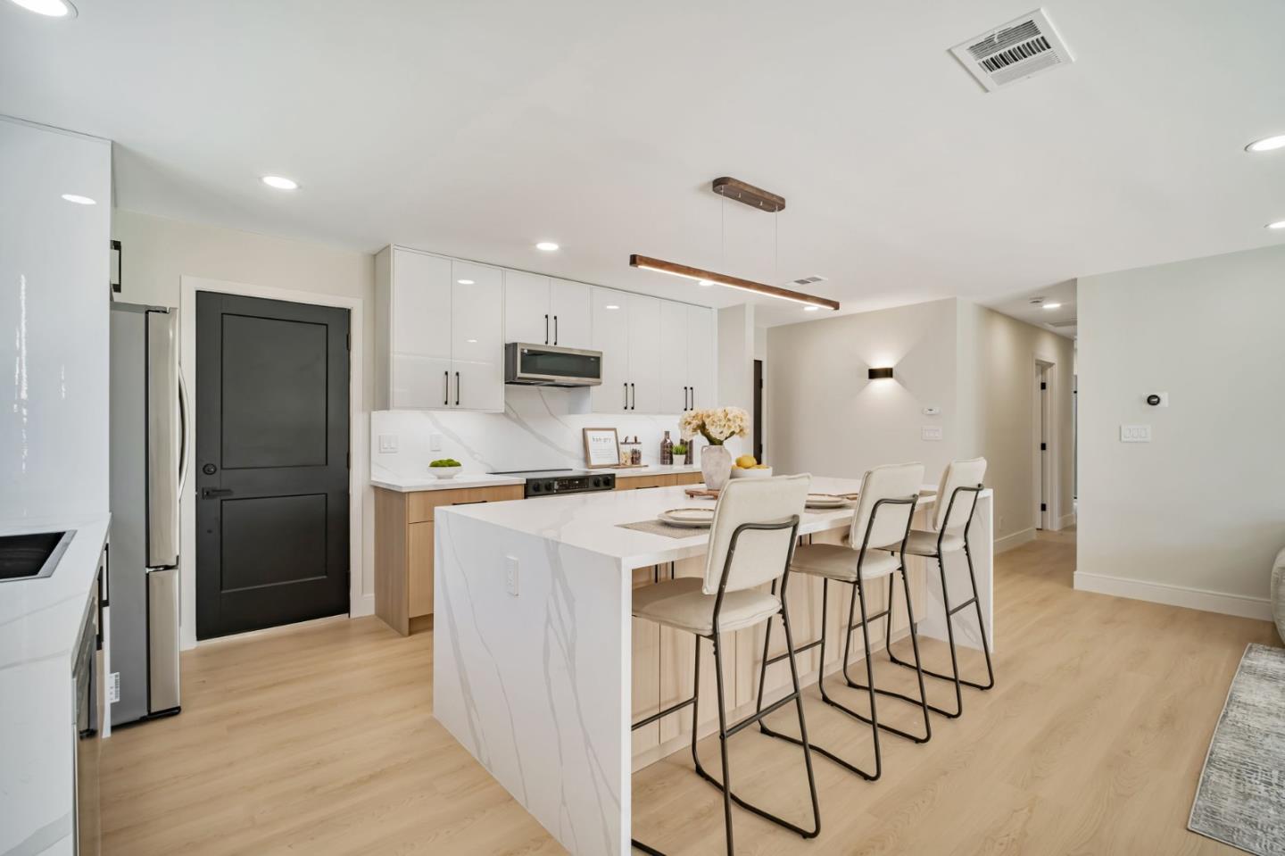 Detail Gallery Image 13 of 34 For 3680 Norfolk Rd, Fremont,  CA 94538 - 4 Beds | 2 Baths