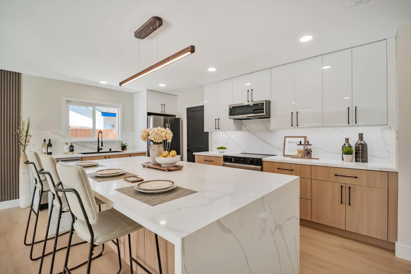 Detail Gallery Image 14 of 34 For 3680 Norfolk Rd, Fremont,  CA 94538 - 4 Beds | 2 Baths