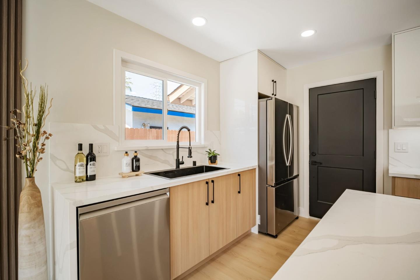 Detail Gallery Image 17 of 34 For 3680 Norfolk Rd, Fremont,  CA 94538 - 4 Beds | 2 Baths