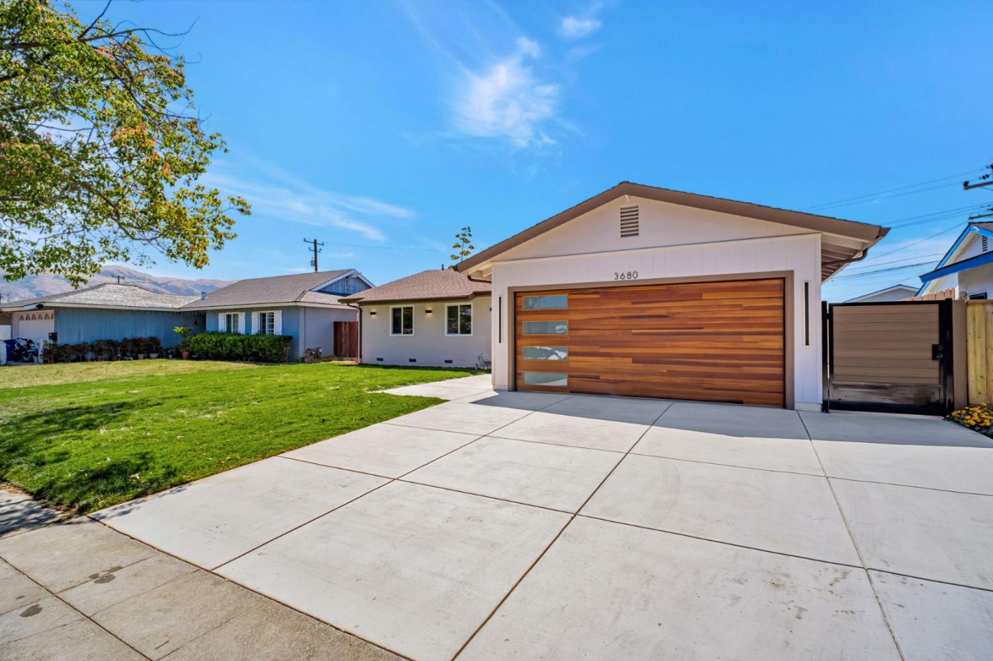 Detail Gallery Image 3 of 34 For 3680 Norfolk Rd, Fremont,  CA 94538 - 4 Beds | 2 Baths