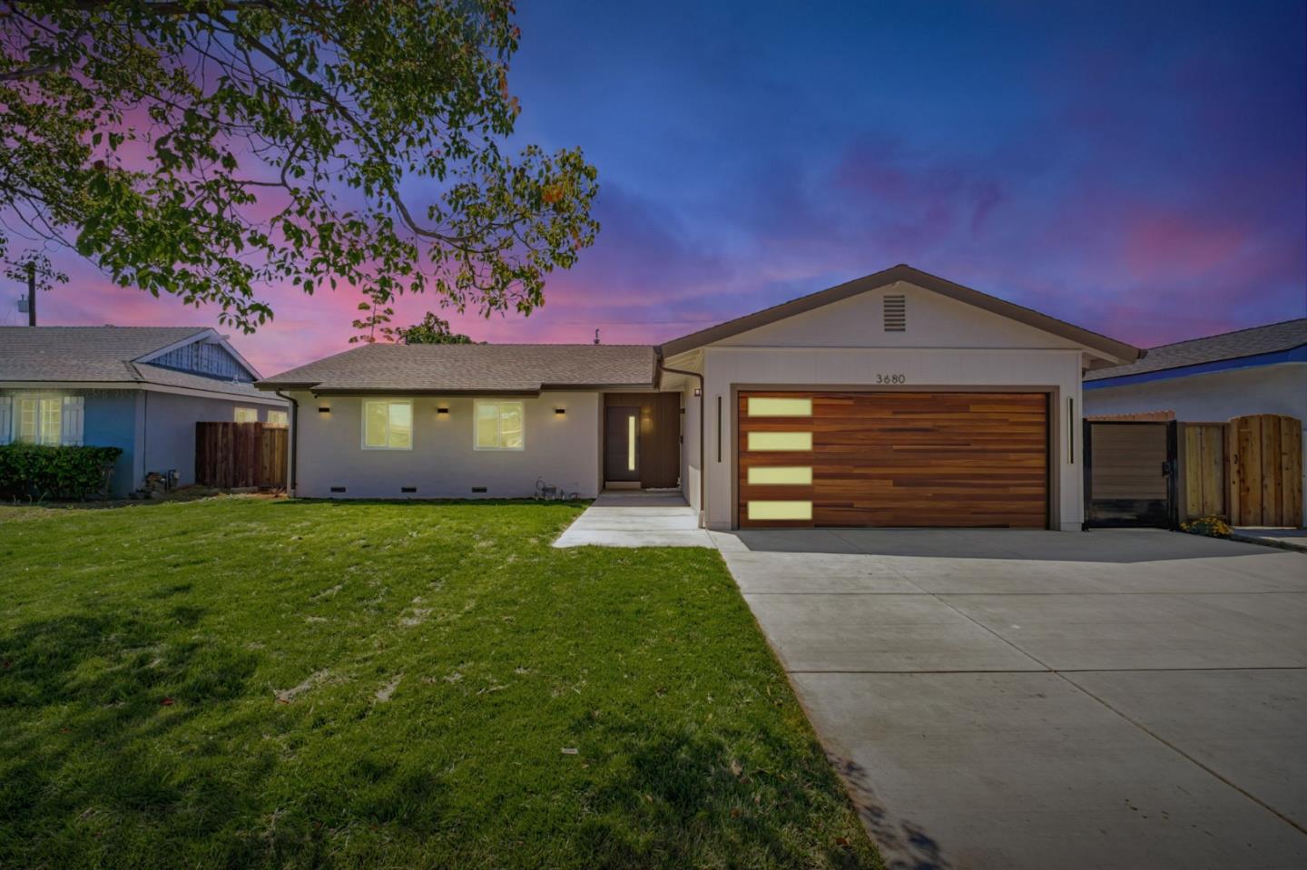 Detail Gallery Image 4 of 34 For 3680 Norfolk Rd, Fremont,  CA 94538 - 4 Beds | 2 Baths