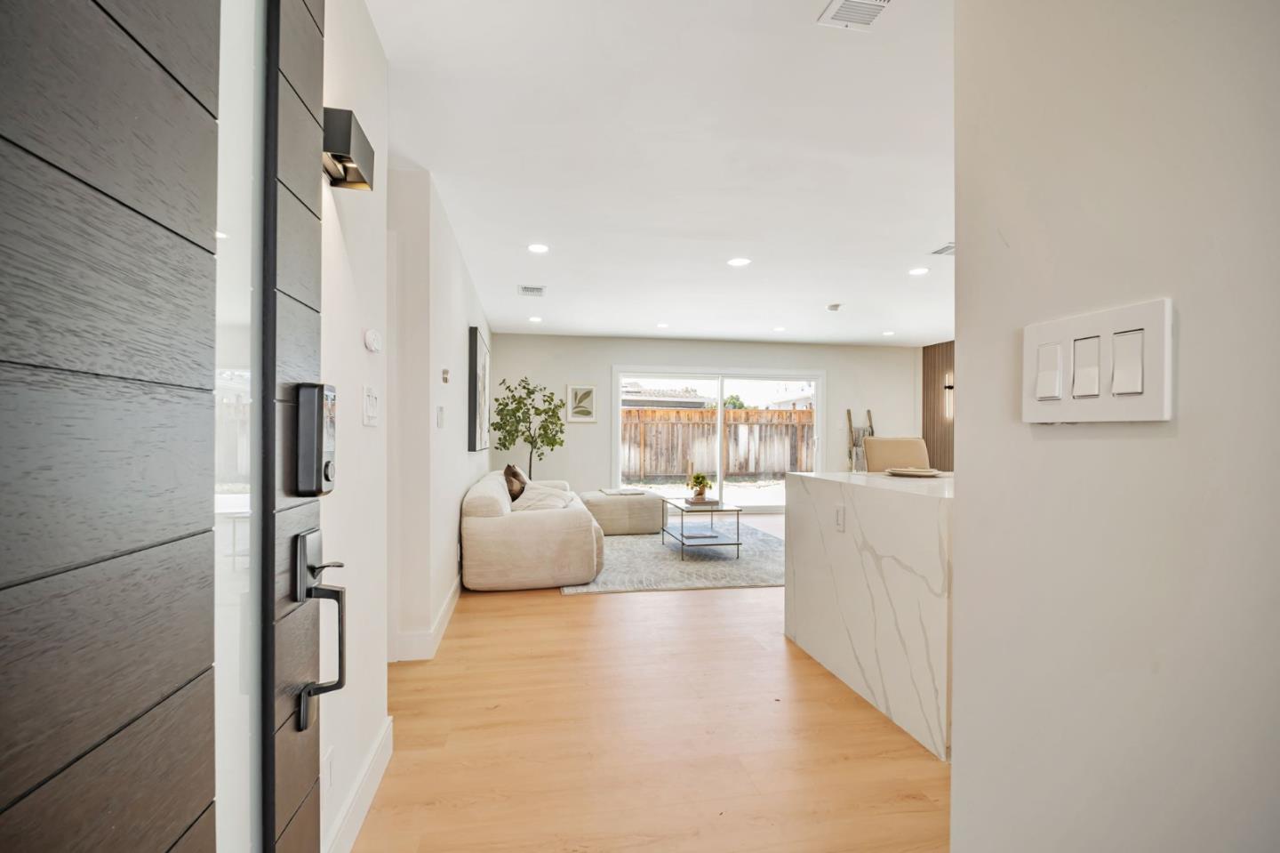 Detail Gallery Image 6 of 34 For 3680 Norfolk Rd, Fremont,  CA 94538 - 4 Beds | 2 Baths