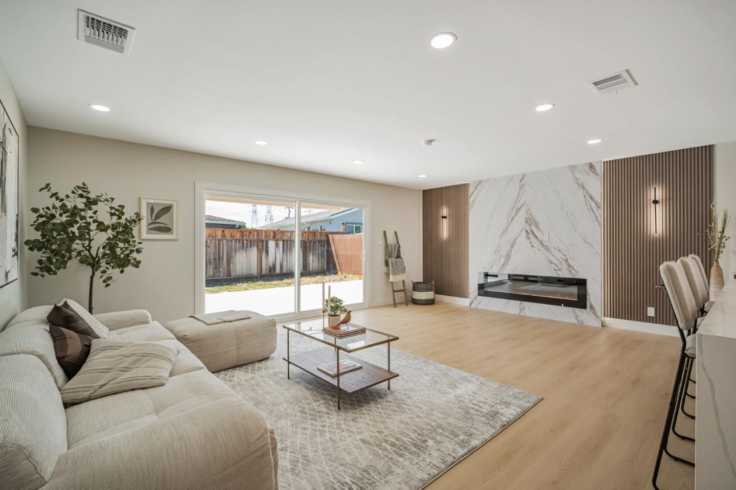 Detail Gallery Image 8 of 34 For 3680 Norfolk Rd, Fremont,  CA 94538 - 4 Beds | 2 Baths