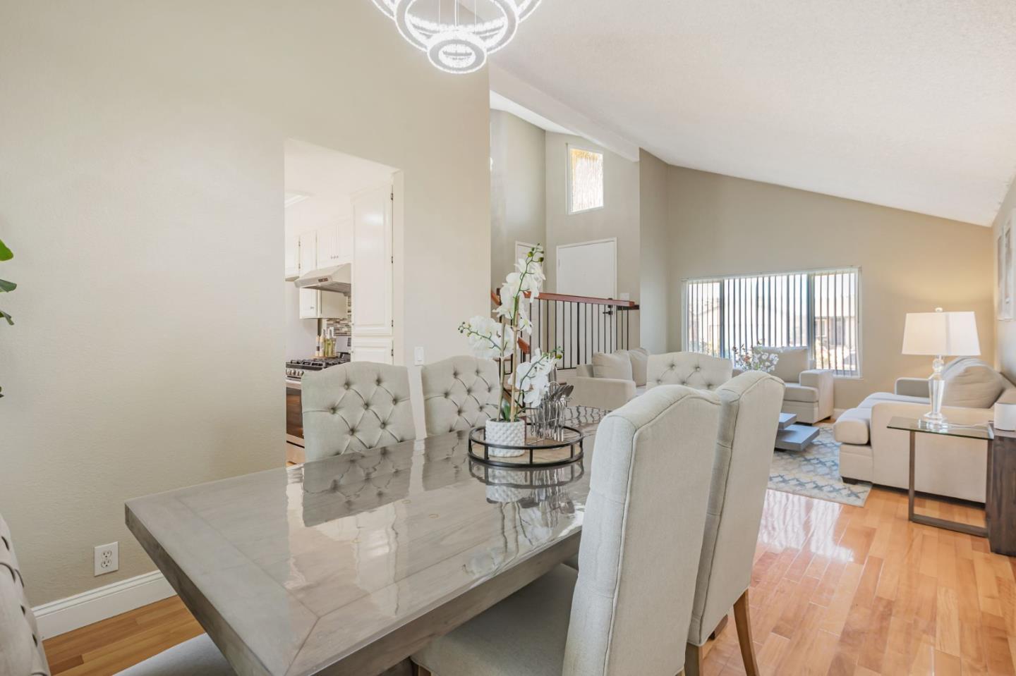 Detail Gallery Image 11 of 68 For 5769 Barnswell Way, San Jose,  CA 95138 - 4 Beds | 2/1 Baths
