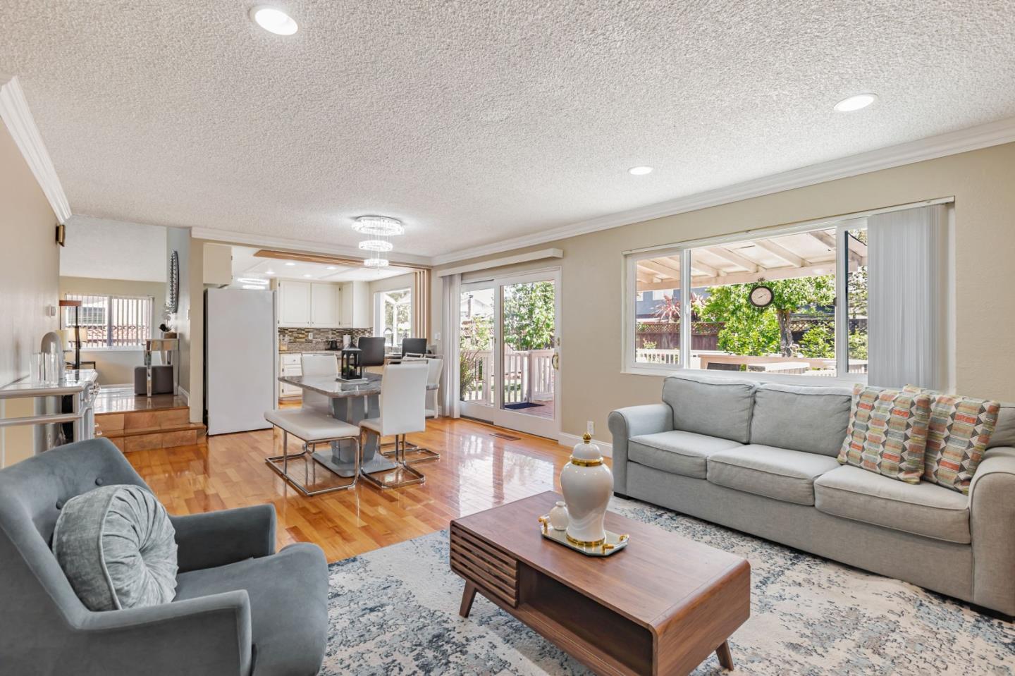 Detail Gallery Image 16 of 68 For 5769 Barnswell Way, San Jose,  CA 95138 - 4 Beds | 2/1 Baths