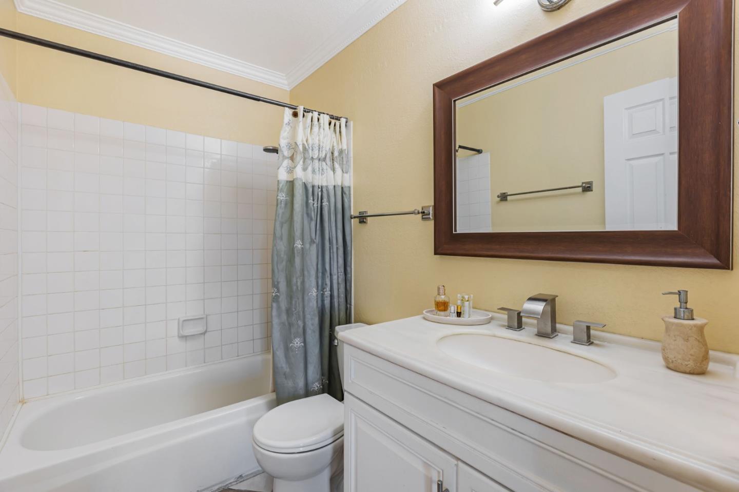 Detail Gallery Image 44 of 68 For 5769 Barnswell Way, San Jose,  CA 95138 - 4 Beds | 2/1 Baths