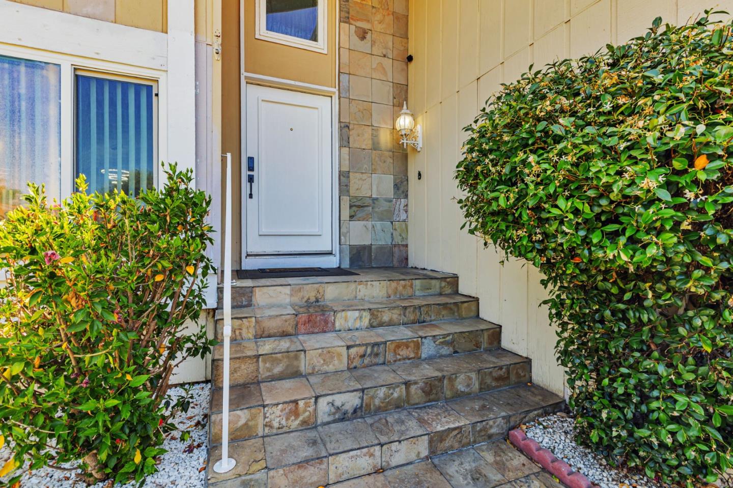 Detail Gallery Image 6 of 68 For 5769 Barnswell Way, San Jose,  CA 95138 - 4 Beds | 2/1 Baths