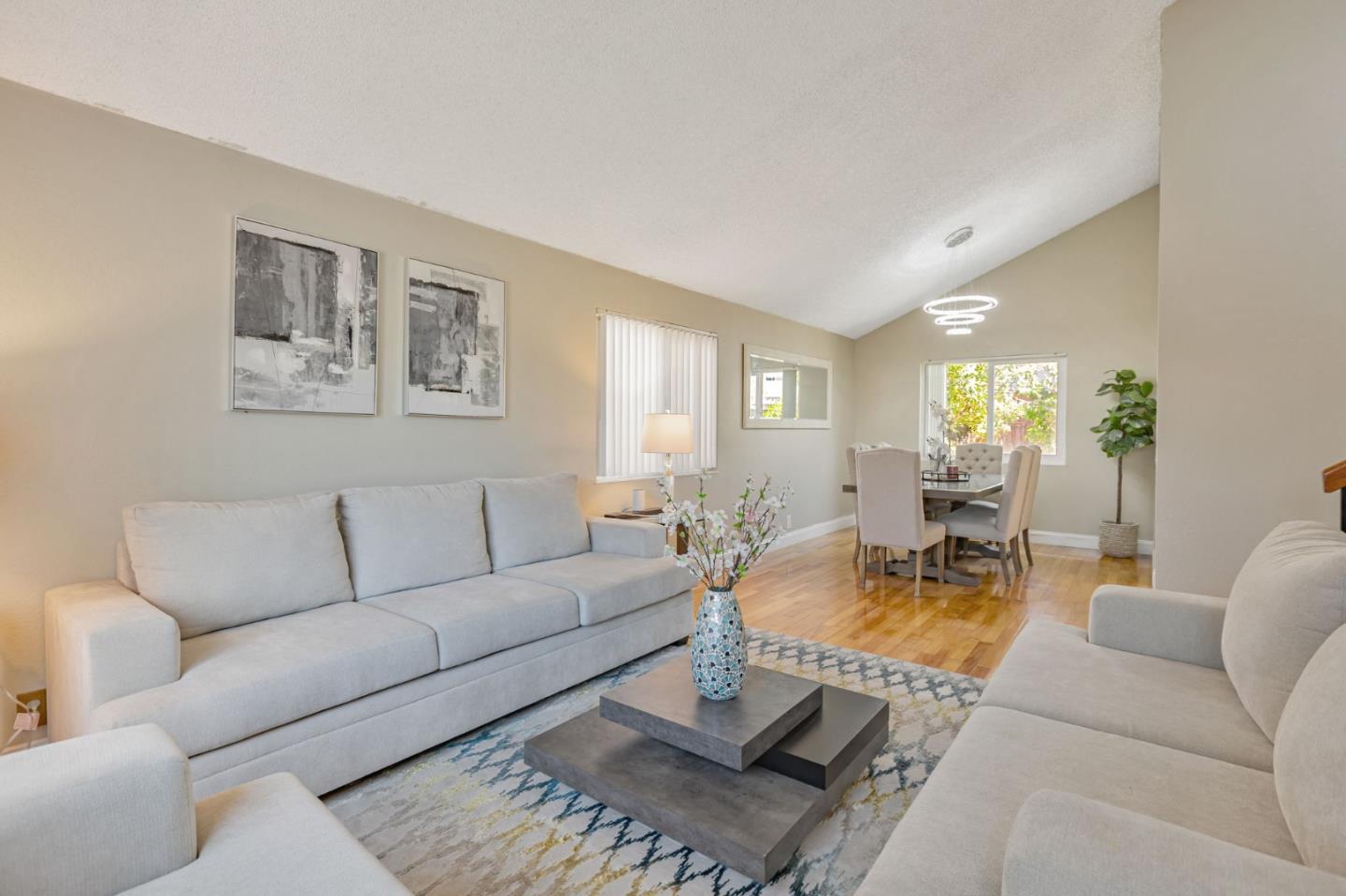Detail Gallery Image 7 of 68 For 5769 Barnswell Way, San Jose,  CA 95138 - 4 Beds | 2/1 Baths