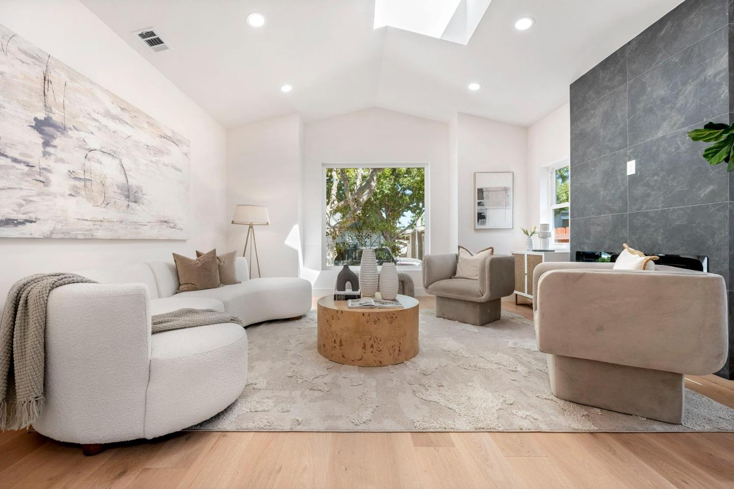 Detail Gallery Image 11 of 50 For 1202 Sanchez Ave, Burlingame,  CA 94010 - 3 Beds | 2 Baths